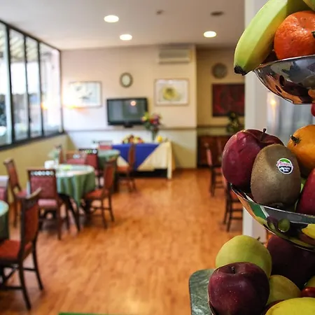 King בית הארחה קטאניה