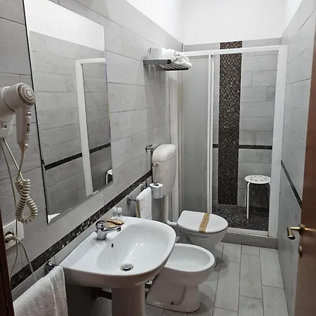 בית הארחה King *