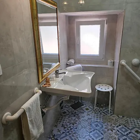 בית הארחה King *